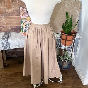 Uniqlo A-Line Skirt in Tan